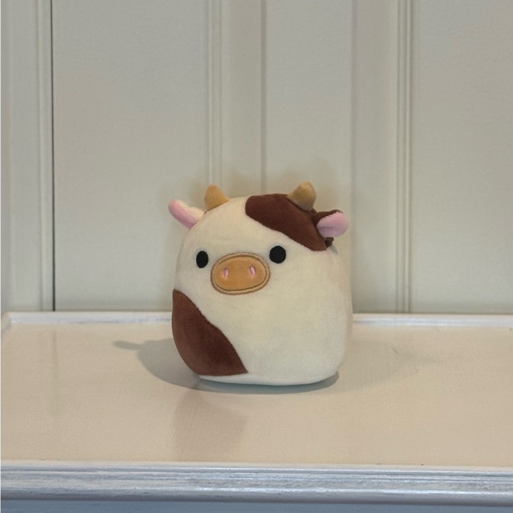 Ronnie Cow Squishmallow 4”